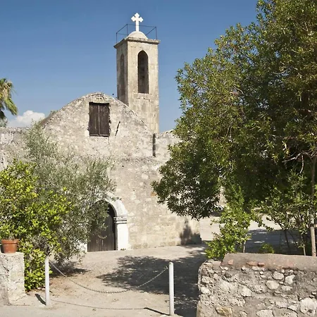 Villa Clymentas By Polis